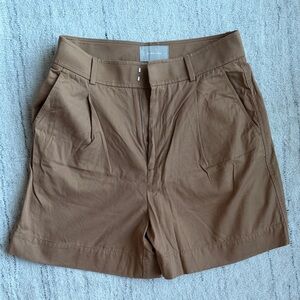 Everlane Pleated Tan Women's Shorts